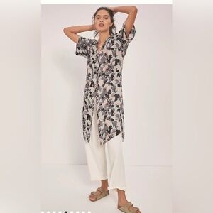 Anthropologie Maeve Rita Printed Tunic
Blouse short sleeve sz XS S